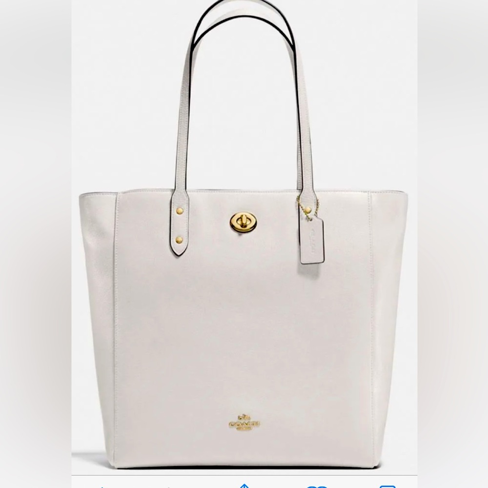 Coach TOWN TOTE IN PEBBLE LEATHER
STYLE # F12184
Off white/imitation gold